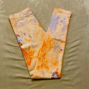 Kids Old Navy Leggings pink, purple, and orange.
